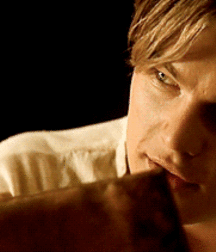 Gift Boys 5be795c035bc5.gif