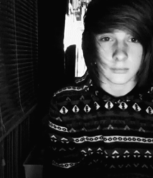 Gift Boys 5be795ced1704.gif