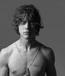 Gift Boys 5be795d3ba44d.gif