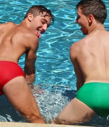 Pool Boys 5bfddd4937370.jpg