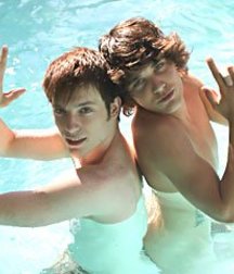 Pool Boys 5bfddd5331d78.jpg