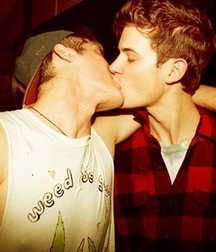 A Boys Kiss 5c1594b43784b.jpg