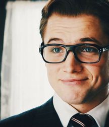 Taron Egerton 5cda1658a39eb.jpg