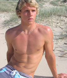 Blond Boys 5d61dc436fef9.jpg