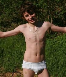 Honey Boys 5db76ef8d4d89.jpg