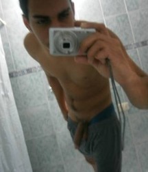 SELFIE BOY 56e1f341a6523.jpg