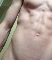 SELFIE BOY5 56e4656e4b36c.jpg