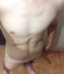 SELFIE BOY18 56e94aaacc66a.jpg