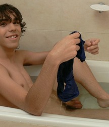 BATHROOM BOYS 5700f74433b85.jpg