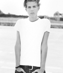 HOT BOYS III 570e132b5e6ad.jpg