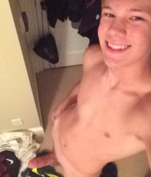 SEXY BOYS 30 57252a36197f8.jpg