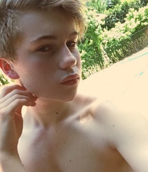 LK- BOYS 19 IN THE WILD 5848d60d97c15.jpg