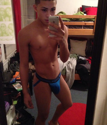 TASTY BOYS 2 5864fc716235e.jpg