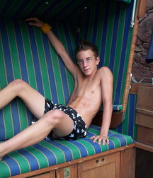 TASTY BOY SETS 55 587c855b40dec.jpg