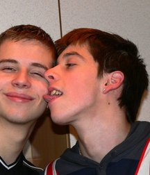 TASTY BOY SETS SPECIAL 2 GUYS 58c1217fdcd63.jpg