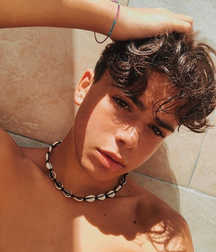 Faces I like twinks boys 5ec9765534d7a.png