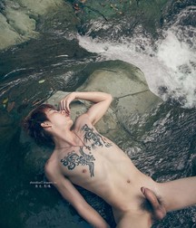 BlueMen2 5d5c5a259c7a2.jpg