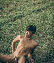 SkyMalePlus 5d5e9df312c66.jpg