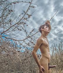 SkyMalePlus 5d5e9e2ebc669.jpg