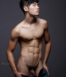 SkyMalePlus 5d5e9f2f8ac61.jpg