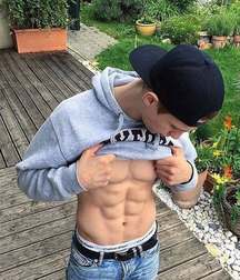 cheeky by jowl 1 57f3c69c98041.jpg