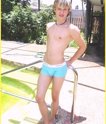 My Top Ten Favorite  Twinks of All Time 578cdd7e2eceb.jpg