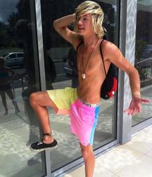 Pink on Twink Re-Loaded 59350f60982ab.jpg