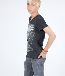 Nash Platinum Blonde Russian Boy 59963a6f5da9e.jpg