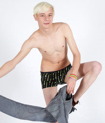 Nash Platinum Blonde Russian Boy 59963a879a7bd.jpg