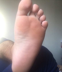 Feet 5dc8a426c76a4.png