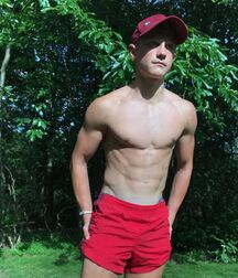 A Little Bit of Red Twink Tube Cute 61b8e3cf05796.jpg