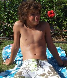 A Little Bit of Red Twink Tube Cute 61b8e3fa22ad2.jpg