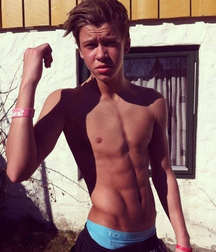 Boys From the Web Cute Twink Tube Sexy 61b8f2d0f0370.png