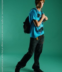 Alex 5c064c802cd4b.jpg