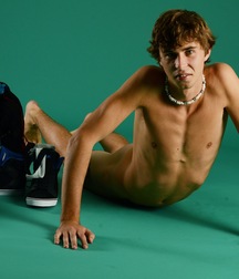 Alex 5c065d26daa3d.jpg