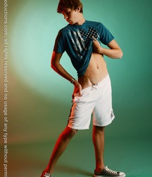 Alex 5c066c3ace276.jpg
