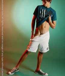 Alex 5c066cc1e2972.jpg