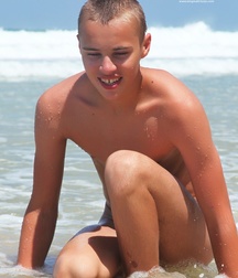 Abby (Sea Fun) 5c4ea32cc011b.jpg