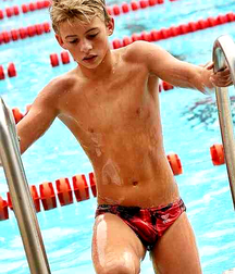 Twinks In Speedos 5acdb4caaba0a.png