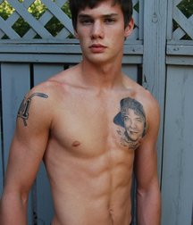 Shirtless Hunks 5ace3de7e266f.jpg