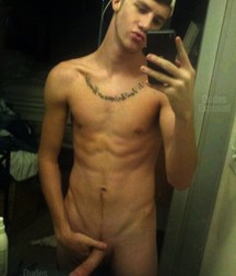 Very Hot Twinks 5ad9250b8f86a.jpg