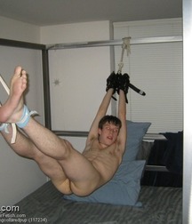 Bound Twink Fun 5bb31f6fc9573.jpg