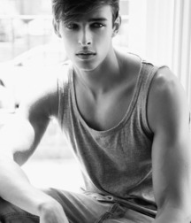 Barefoodrunner's Cute Boys 5cfa7805f176e.jpg
