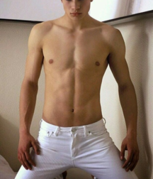 Barefoot's Favorite Boys Twink Tube 60f0b151f325c.png