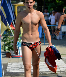 Swimmers 05 56b95e19916b8.jpg