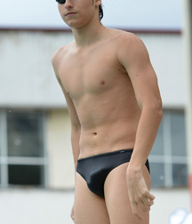 Swimmers 05 56b95e2d1f98d.jpg