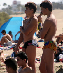 Swimmers 05 56b95e388c903.jpg