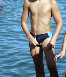 Swimmers 05 56b95e57025f0.jpg