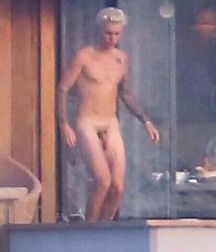 Justin Bieber real nude! 56c7a53bbedc0.jpg