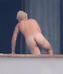 Justin Bieber real nude! 56c7a53e94d0d.jpg